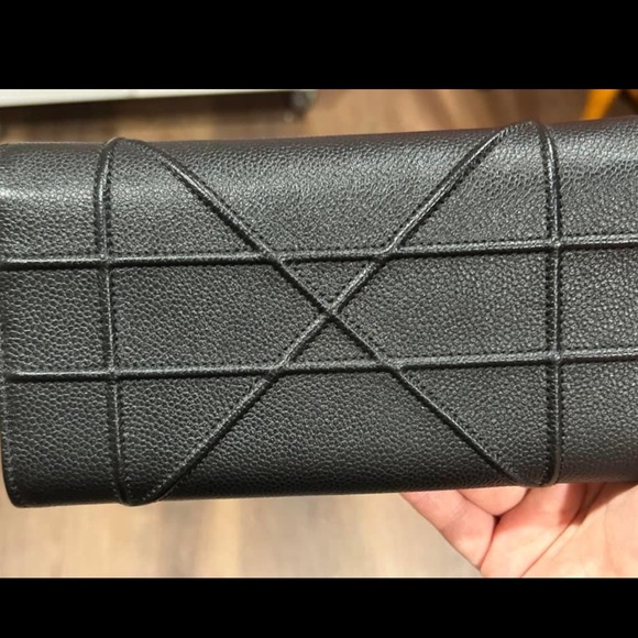 Diorama wallet on chain - Picture 3 of 12